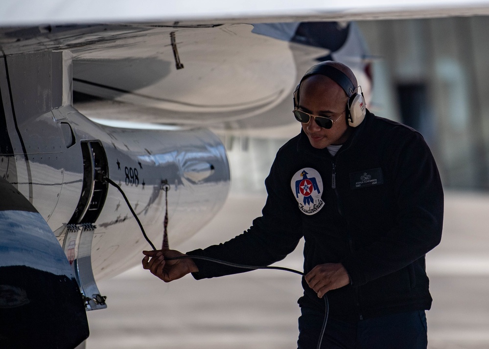 Air Force Thunderbirds Wrap Up the First Half of Winter Training