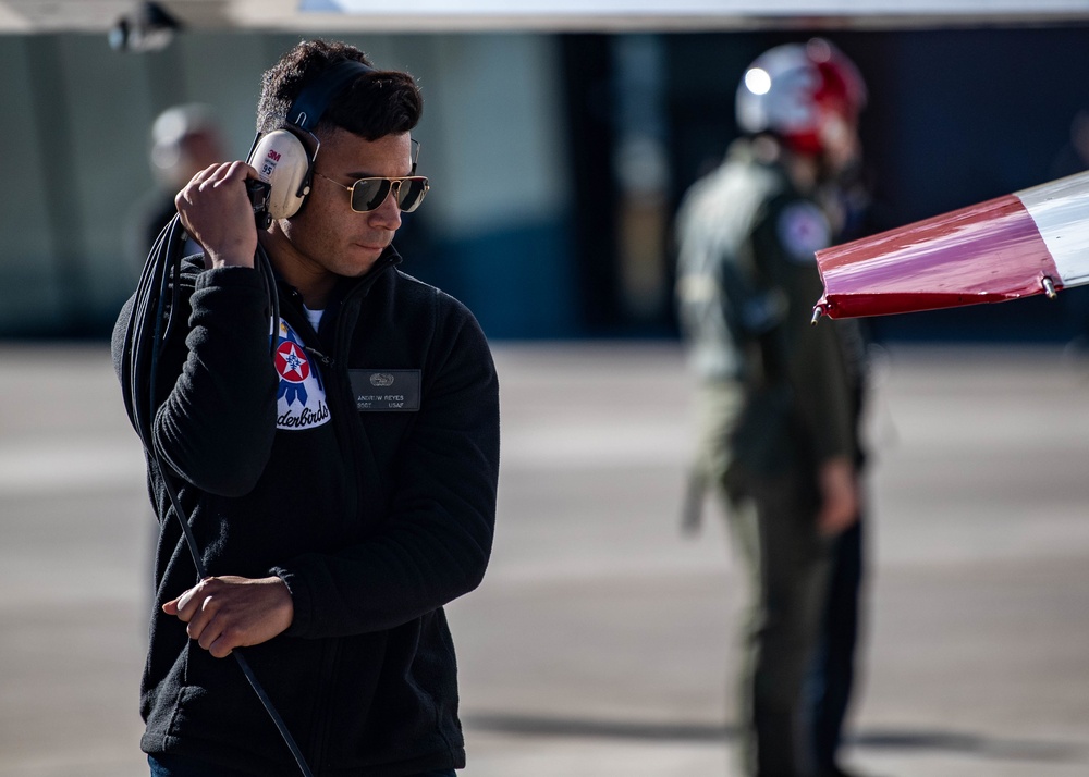 Air Force Thunderbirds Wrap Up the First Half of Winter Training