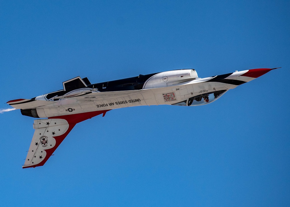 Air Force Thunderbirds Wrap Up the First Half of Winter Training