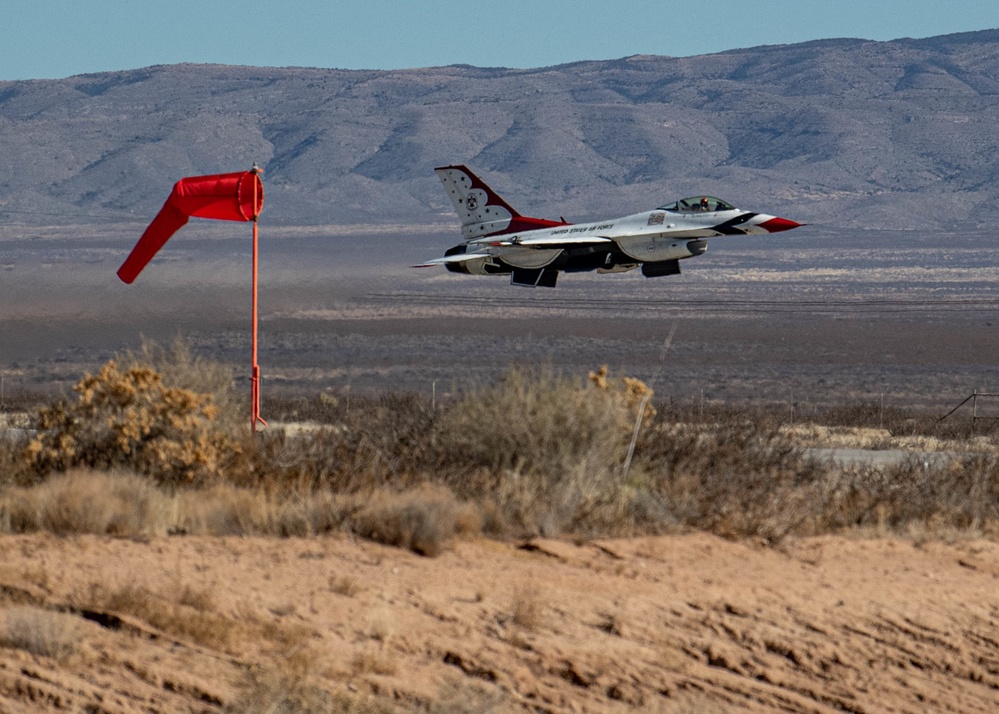 Air Force Thunderbirds Wrap Up the First Half of Winter Training