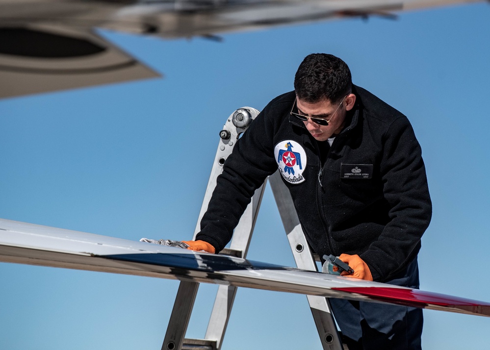 Air Force Thunderbirds Wrap Up the First Half of Winter Training