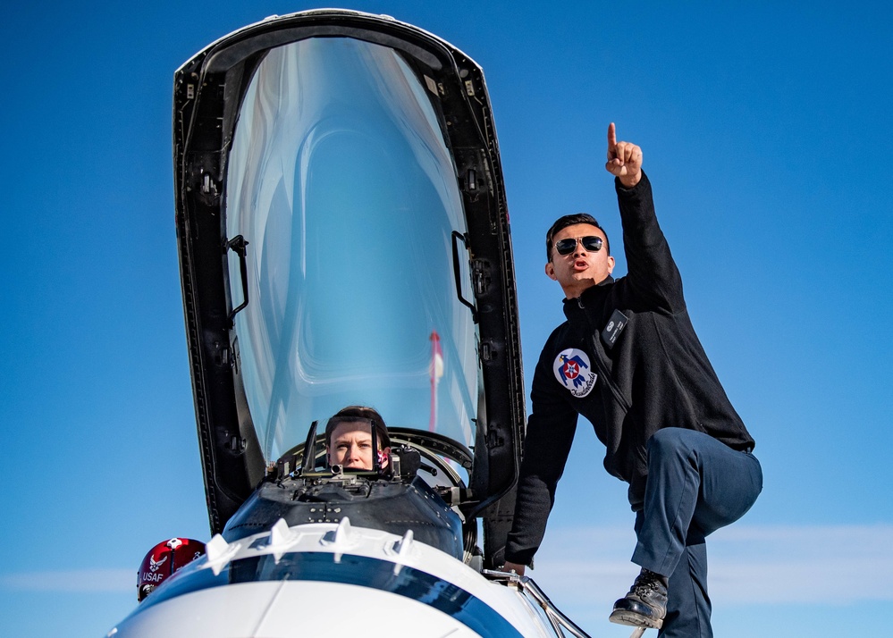 Air Force Thunderbirds Wrap Up the First Half of Winter Training