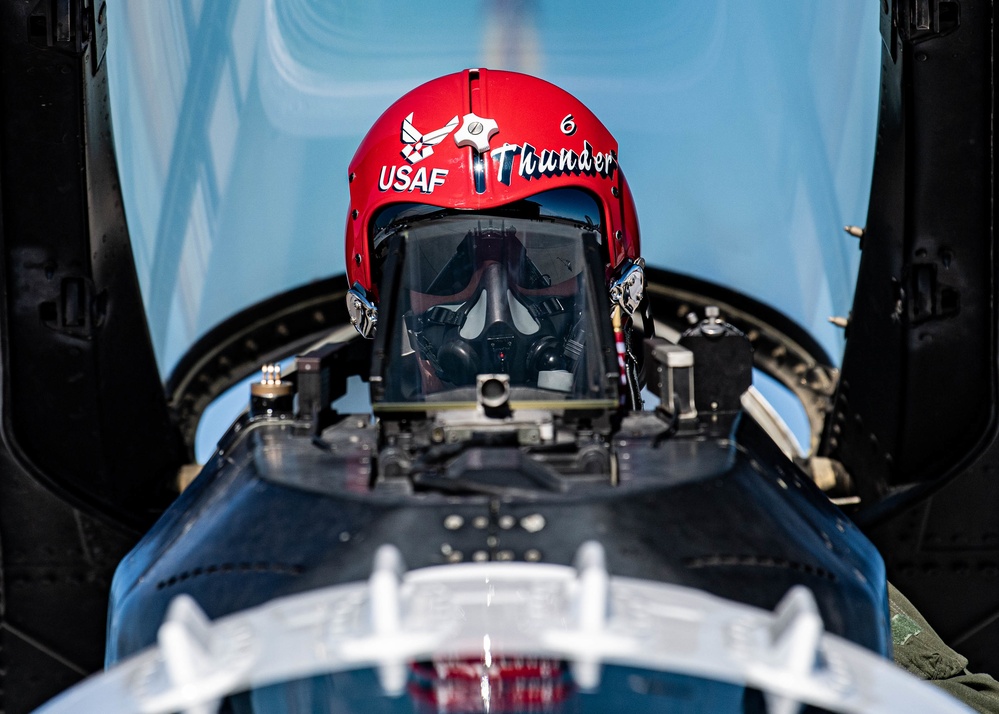 Air Force Thunderbirds Wrap Up the First Half of Winter Training
