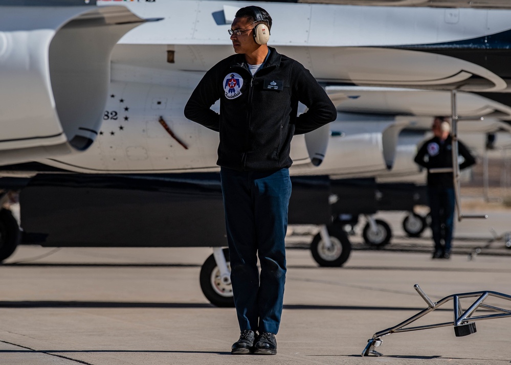 Air Force Thunderbirds Wrap Up the First Half of Winter Training