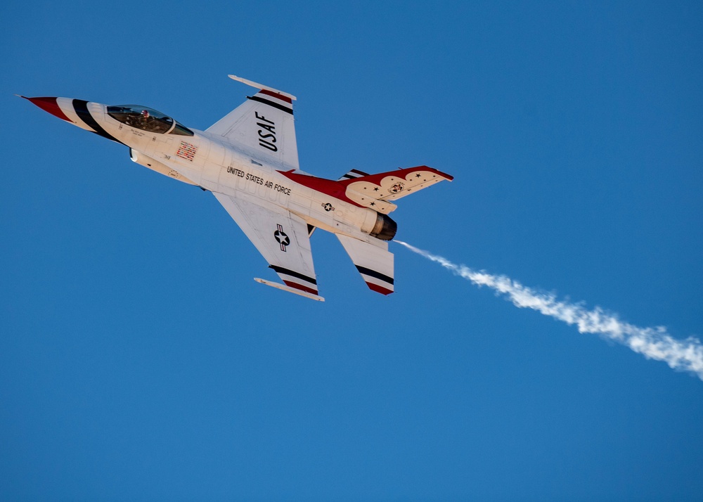 Air Force Thunderbirds Wrap Up the First Half of Winter Training