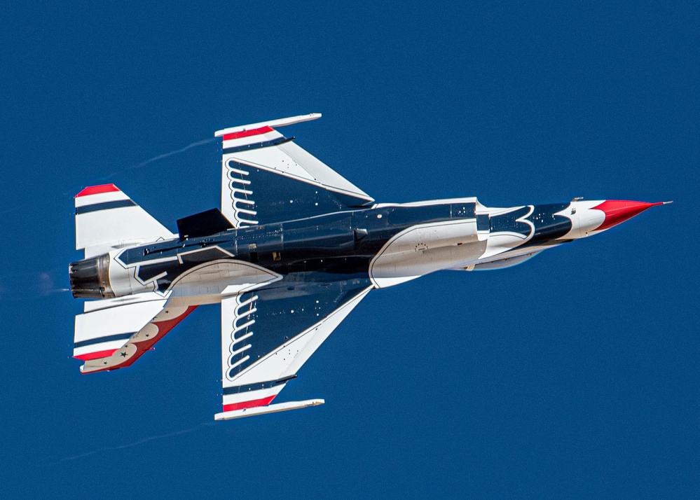 Air Force Thunderbirds Wrap Up the First Half of Winter Training