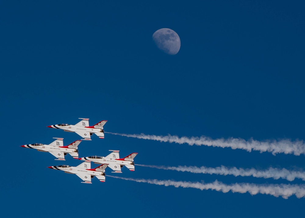 Air Force Thunderbirds Wrap Up the First Half of Winter Training