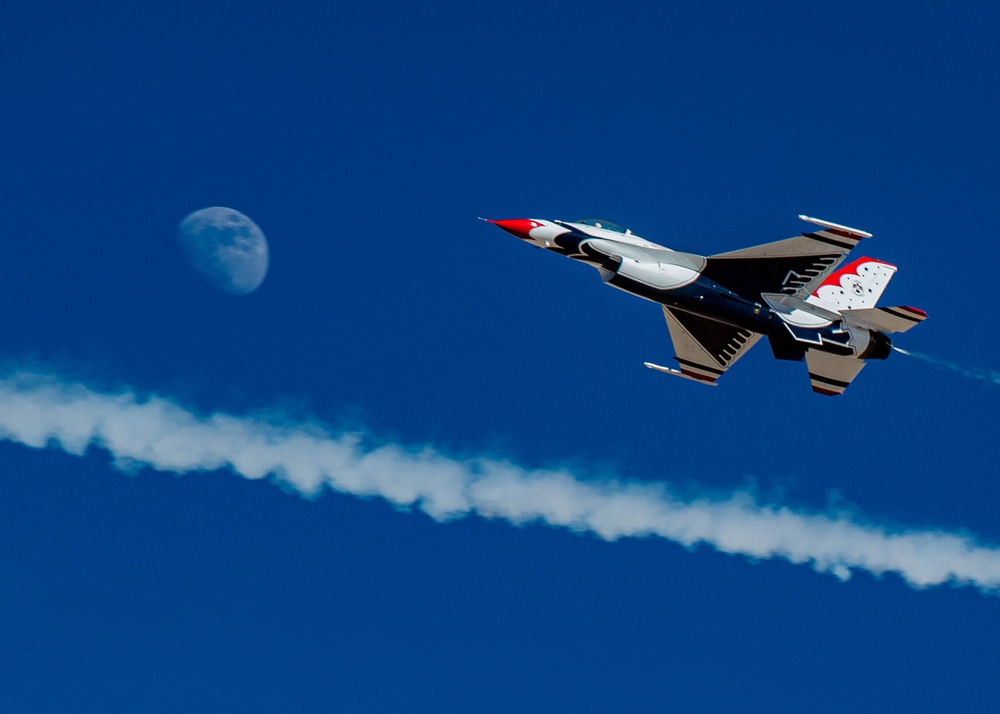 Air Force Thunderbirds Wrap Up the First Half of Winter Training
