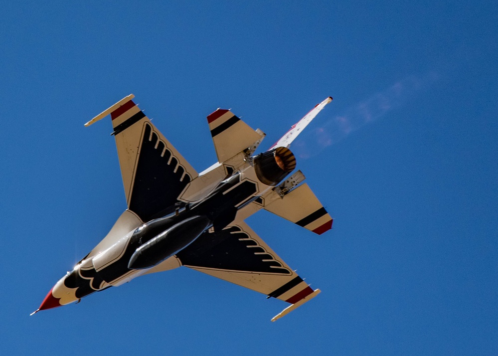 Air Force Thunderbirds Wrap Up the First Half of Winter Training