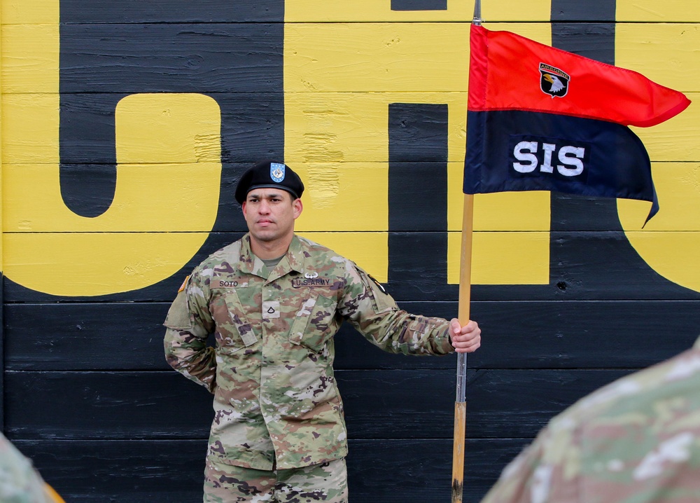 Signal Intelligence Sustainment Soldiers Graduate Air Assault School