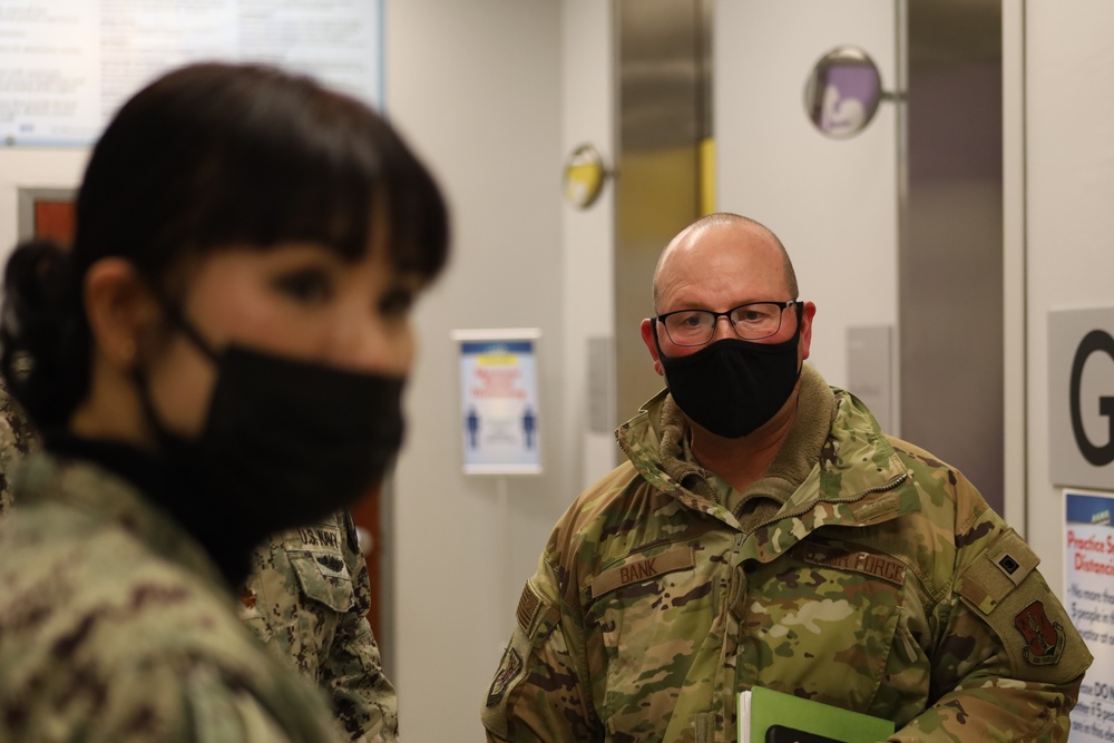 U.S. Navy medium medical team joins Buffalo, New York hospital staff’s COVID fight