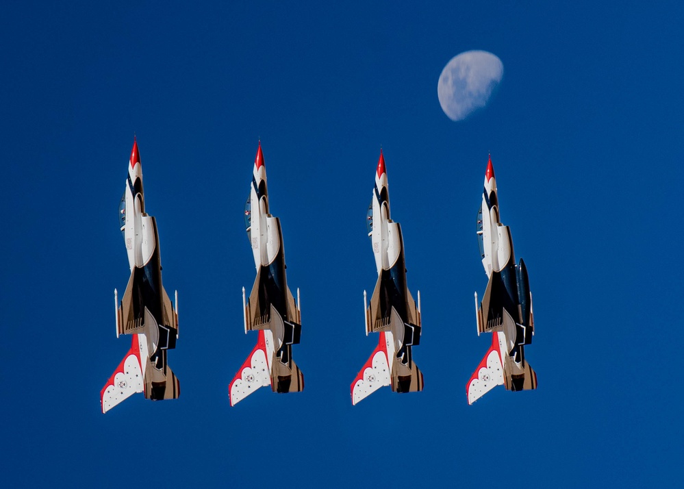 Air Force Thunderbirds Wrap Up the First Half of Winter Training