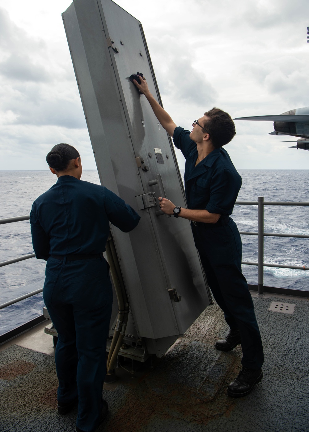 USS Carl Vinson (CVN 70) Sailors Conduct Maintenance in the Philippine Sea