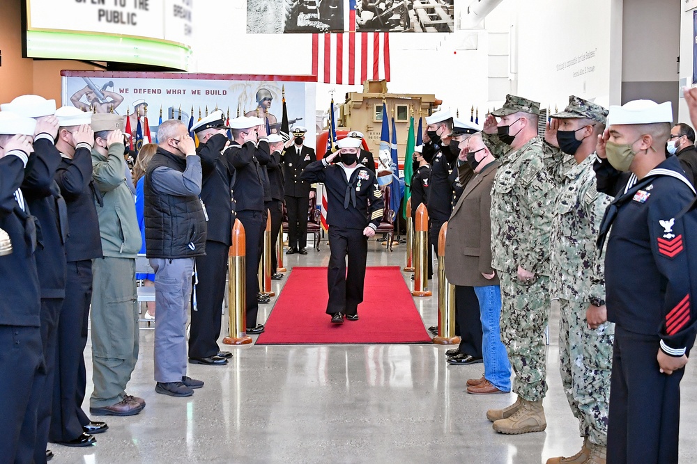 Port Hueneme Seabee Retires