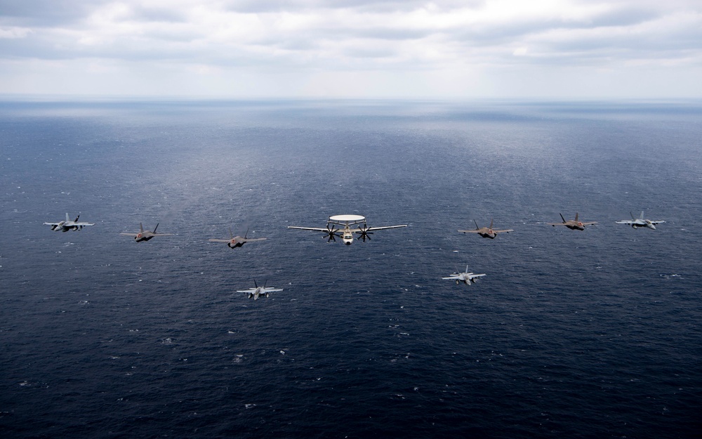 U.S. Pacific Fleet Forces, Alongside JMSDF, Participate in Joint Training Exercise