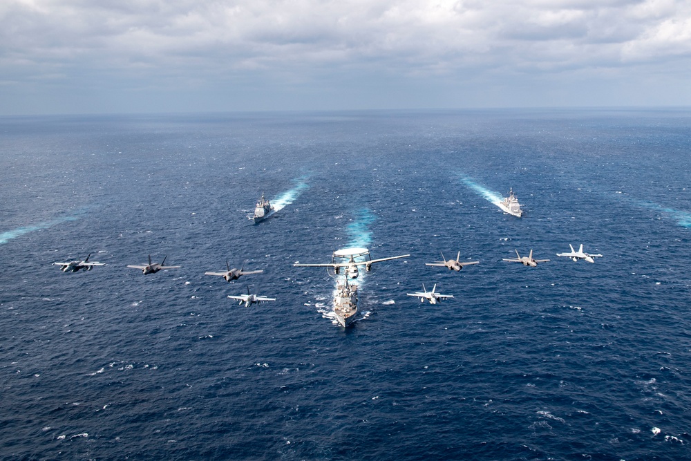 U.S. Pacific Fleet Forces, Alongside JMSDF, Participate in Joint Training Exercise