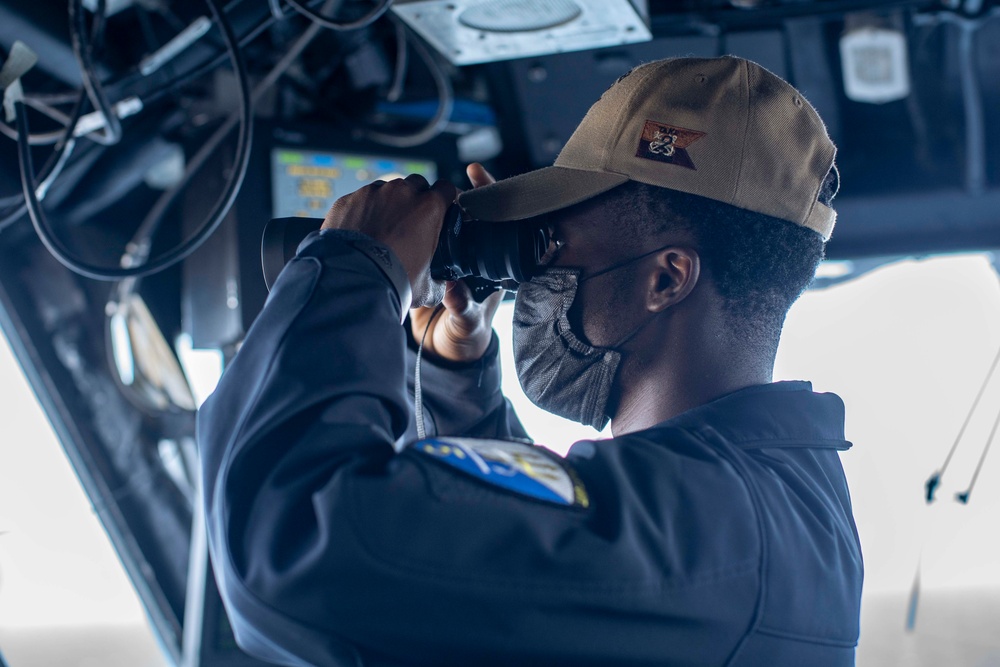 USS Essex (LHD 2) conducts routine operations