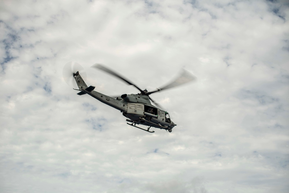 11th MEU conducts routine flight operations aboard USS Essex (LHD 2)