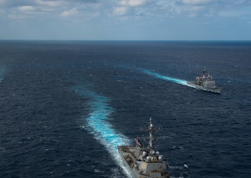 U.S. Pacific Fleet Forces, Alongside JMSDF, Participate in Joint Training Exercise