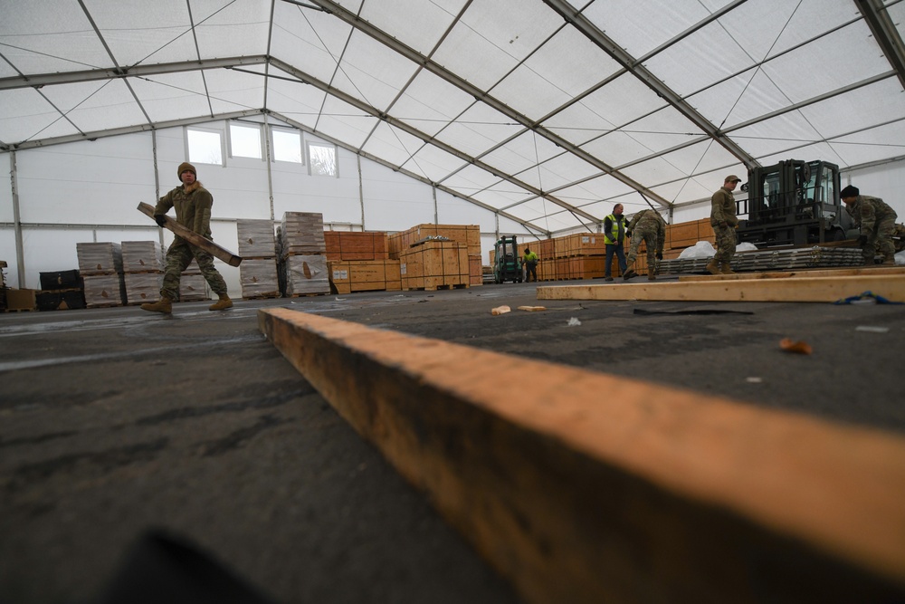 435th AEW Airmen palletize new tents and skins for U.S. and allied service members in Niger