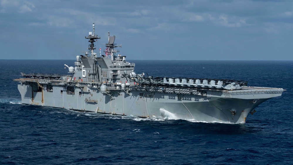 DVIDS - Images - U.S. Pacific Fleet Forces, Alongside JMSDF ...