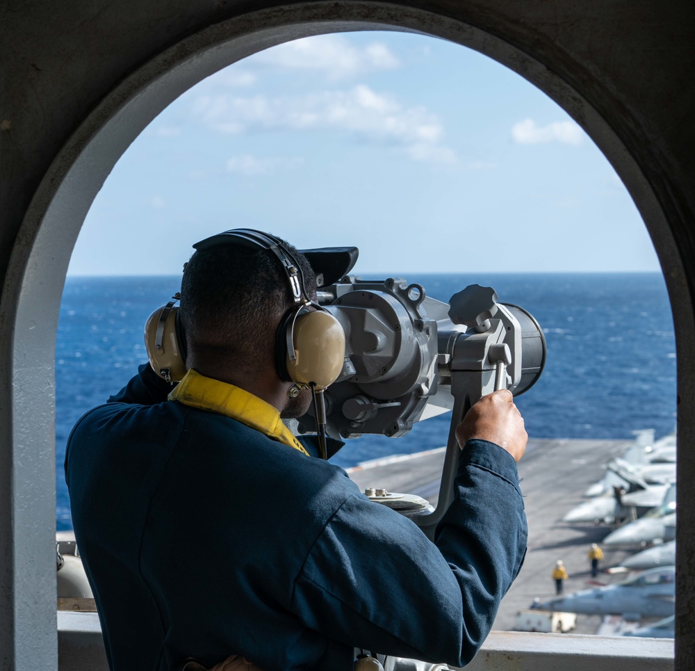 U.S. Pacific Fleet Forces, Alongside JMSDF, Participate in Joint Training Exercise