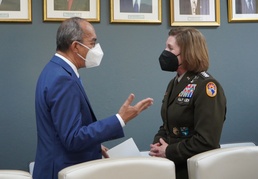 SOUTHCOM Commander Visits Jamaica