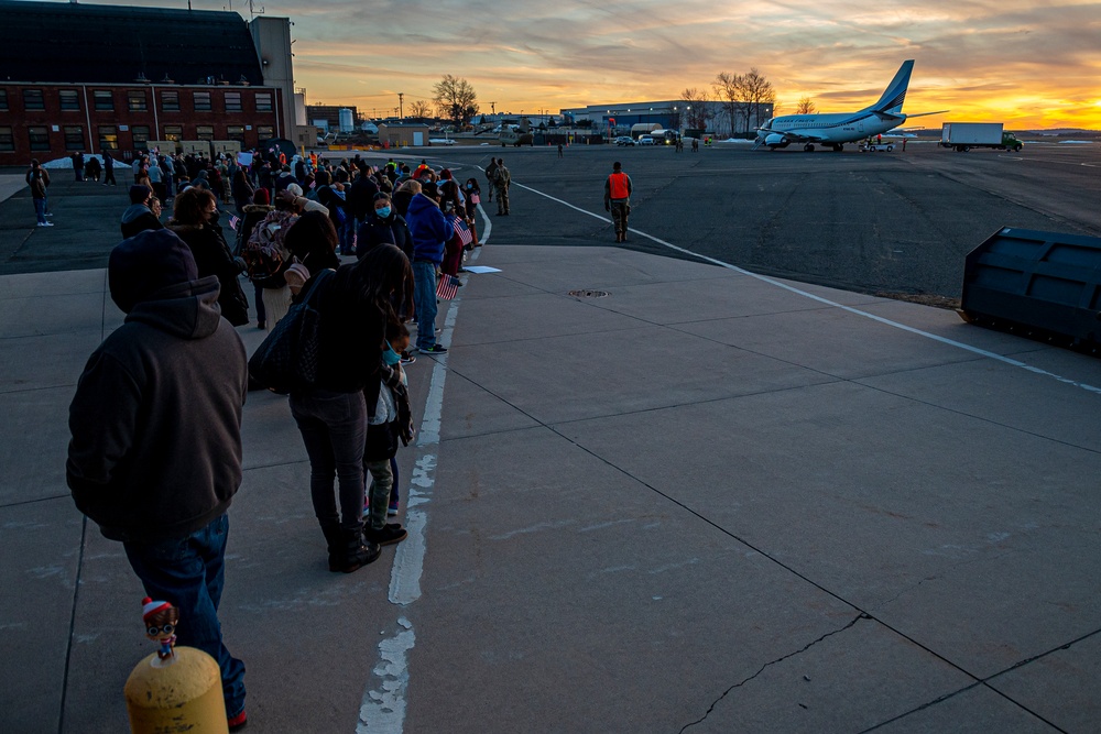 1-102nd Infantry Regiment Returns to Connecticut