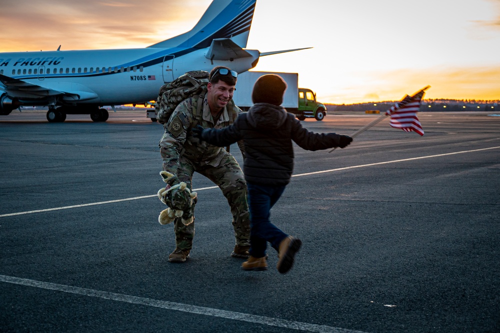 1-102nd Infantry Regiment Returns to Connecticut