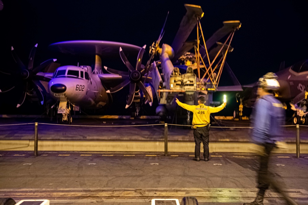 USS Carl Vinson (CVN 70) Conducts Night-Time Operations