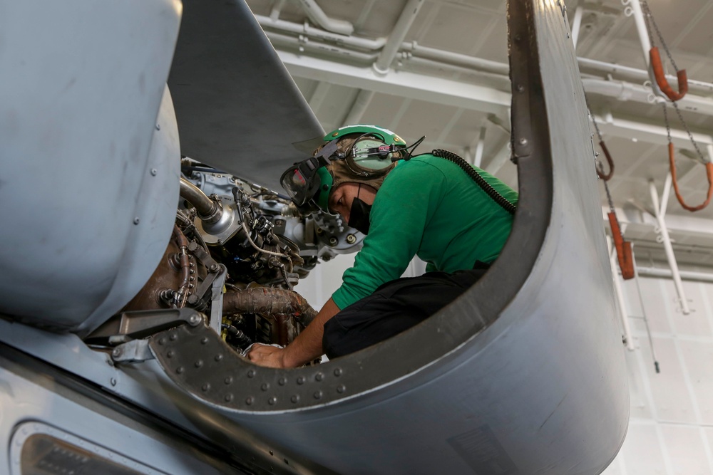 Abraham Lincoln Sailors conduct aircraft maintenance