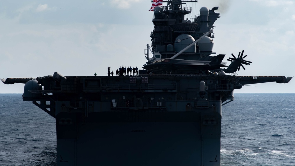 U.S. Pacific Fleet Forces, Alongside JMSDF, Participate in Joint Training Exercise