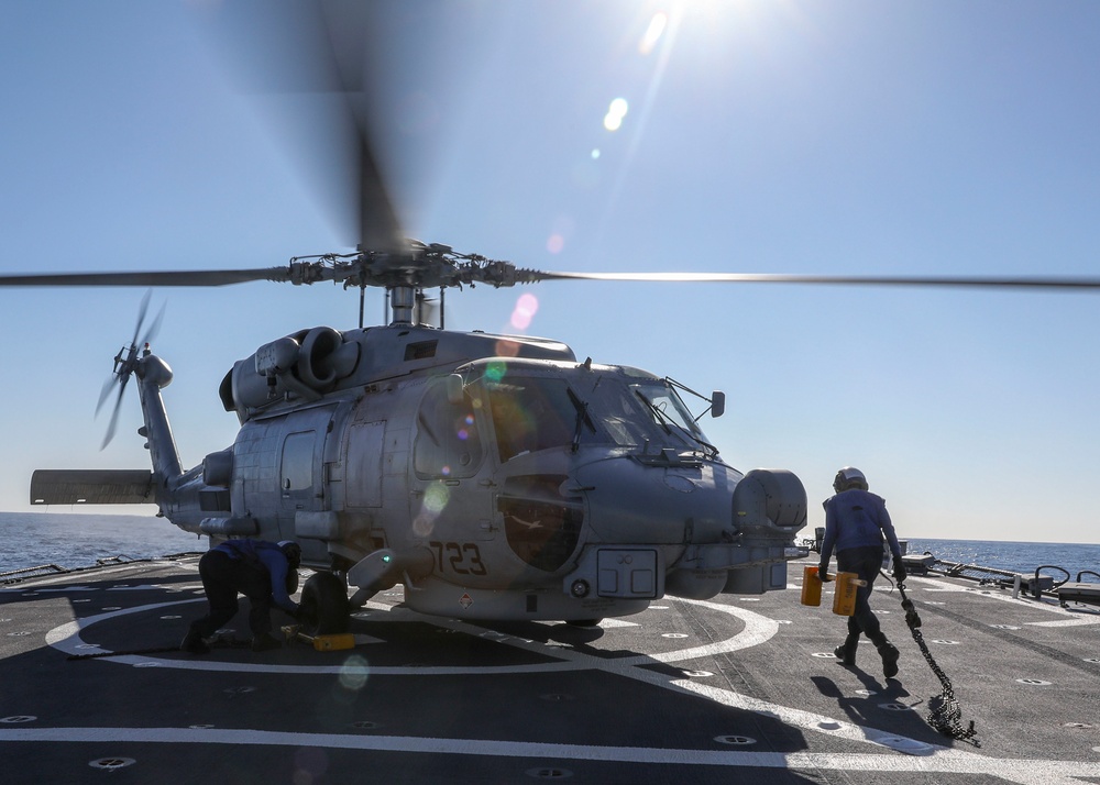 USS Porter (DDG 78) flight operations