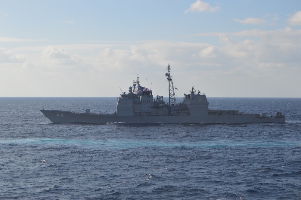 US Pacific Fleet Forces, Alongside JMSDF, Participate in Joint Training Exercise