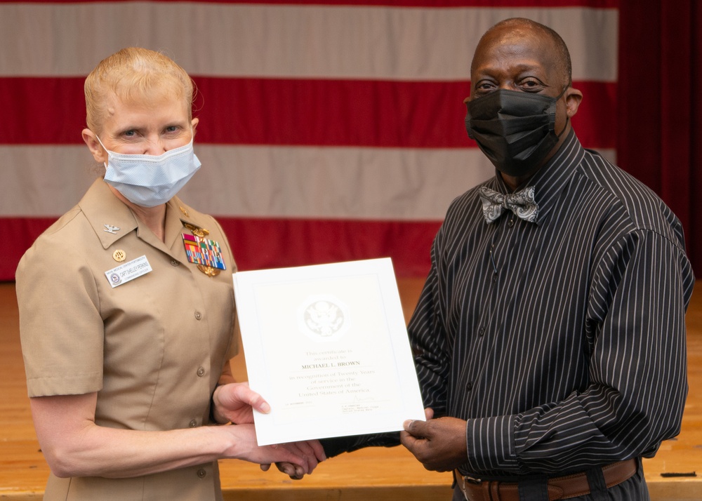 NMCP Recognizes Civilian Employees with LOS Awards