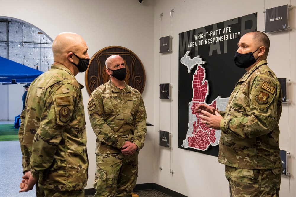 Gen. Bunch Visits Wright-Patt