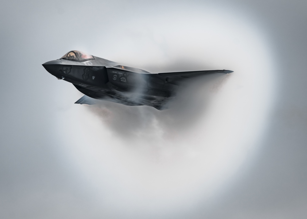 F-35 Demonstration Team practices aerial routine over Hill Air Force Base