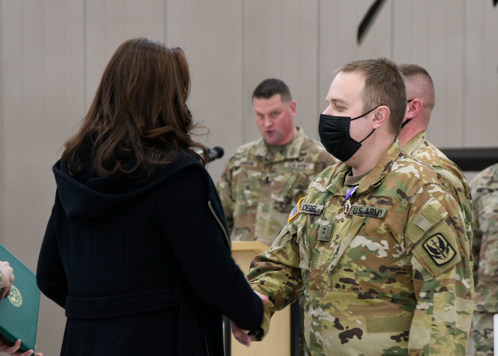 MI Governor presents Purple Hearts to National Guard Soldiers