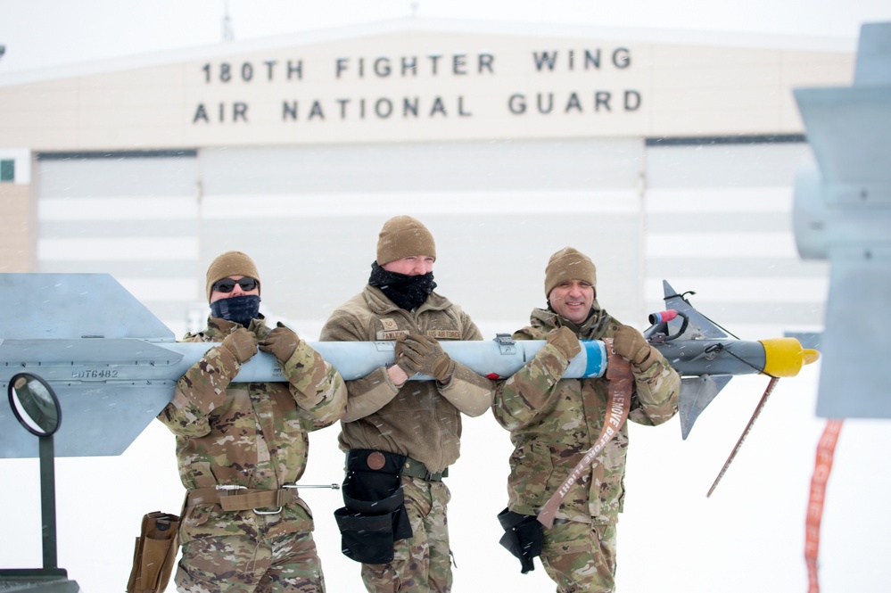 180th Fighter Wing Conducts Maintenance  During Snow Storm