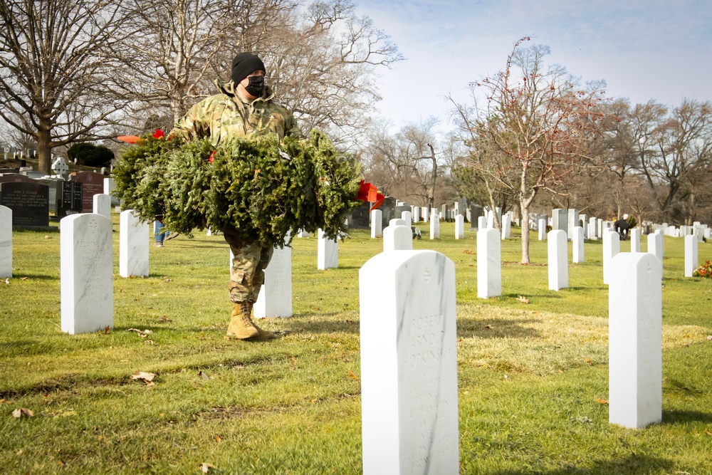 2022 Arlington Cemetery National Guard Wreath Retrieval