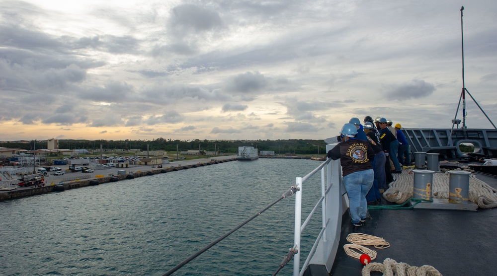 USS Frank Cable Returns from Fall Patrol