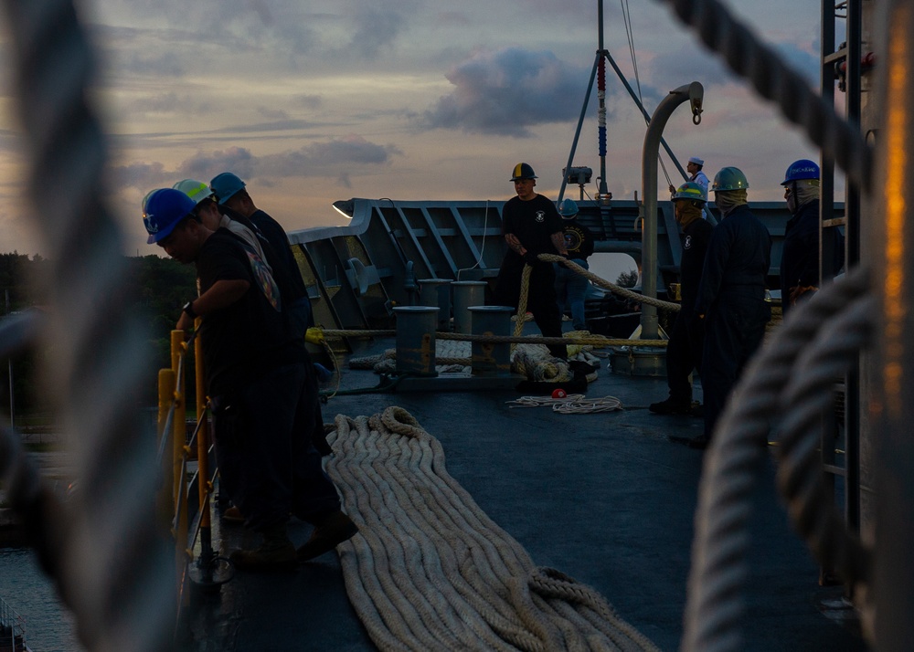 USS Frank Cable Returns from Fall Patrol