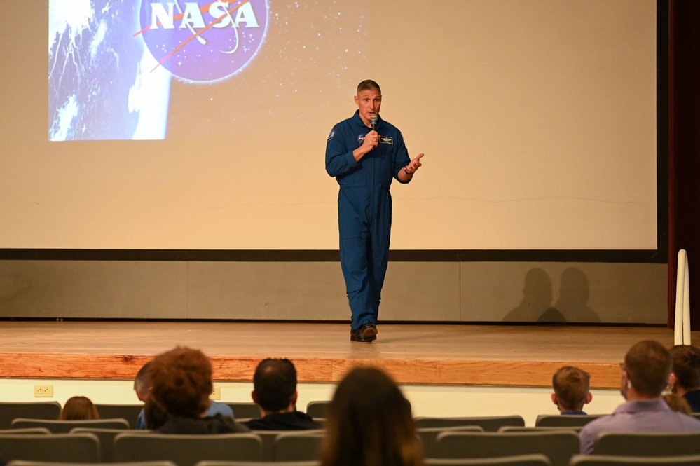 Stripes to Stars: Former KAFB Airman returns as NASA astronaut