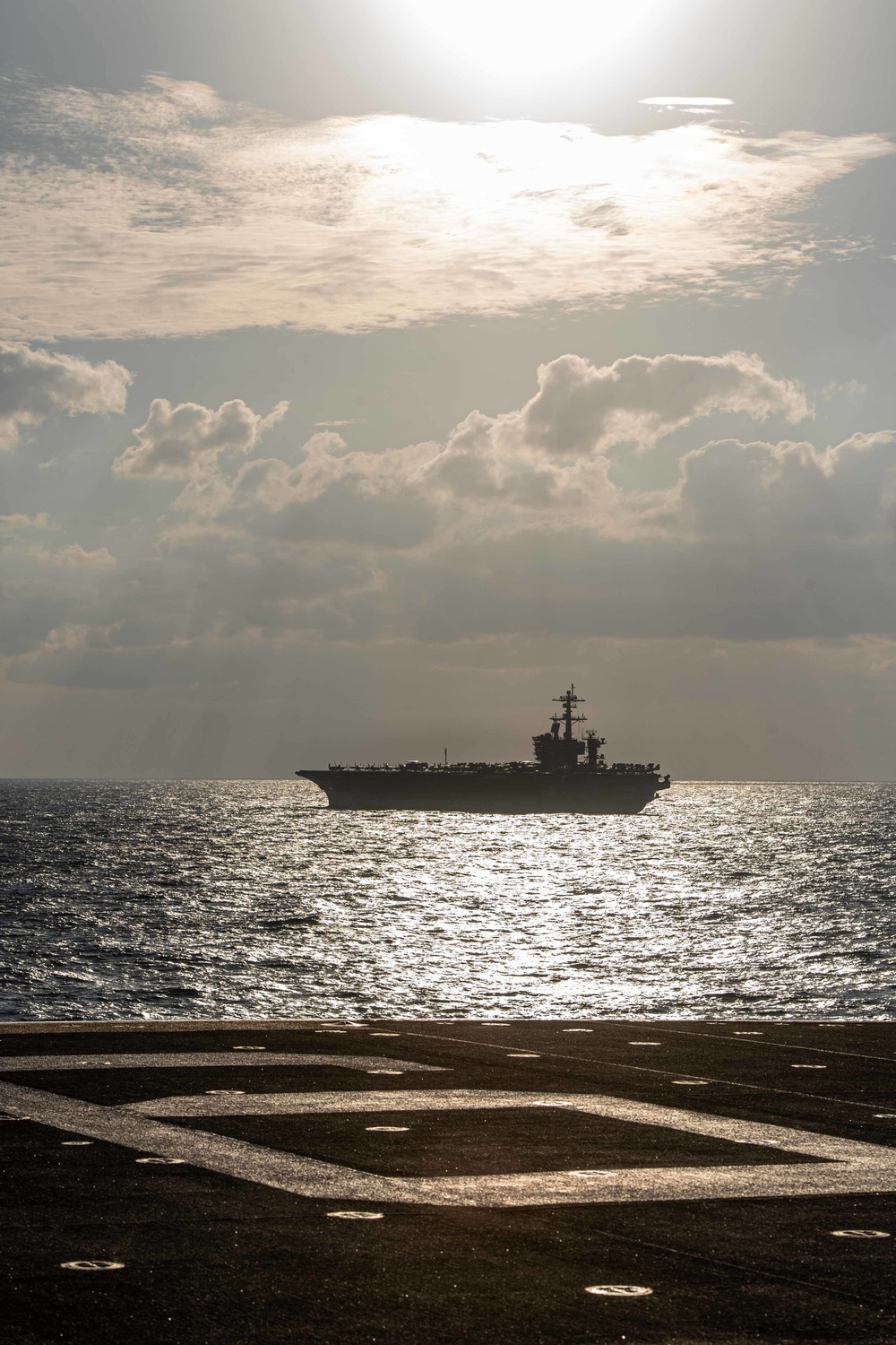 USS America Conducts a formation exercise with Pacific Fleet.