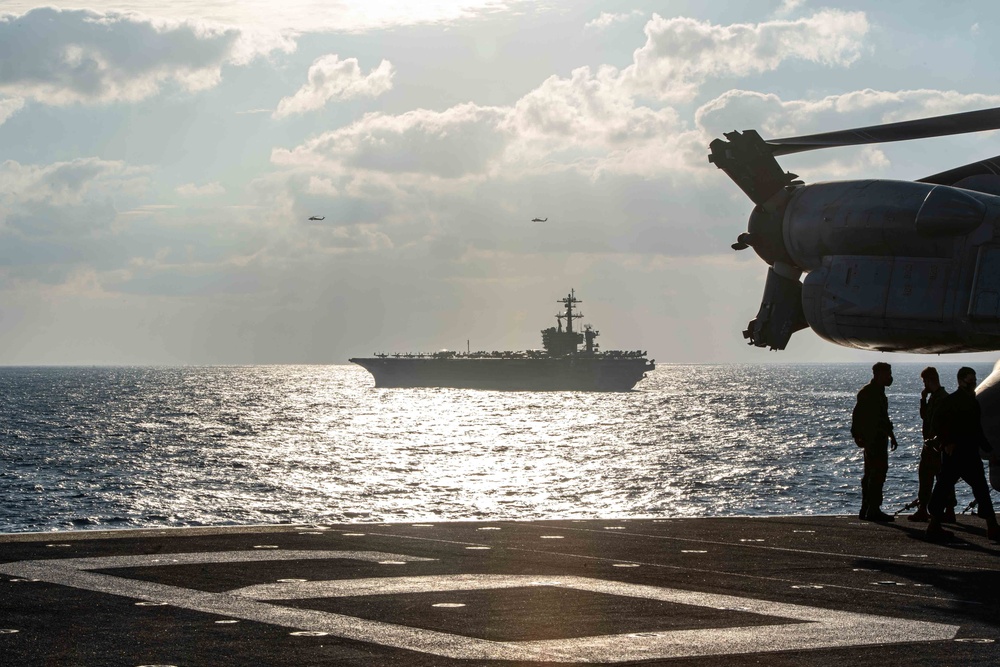 USS America Conducts a formation exercise with Pacific Fleet.