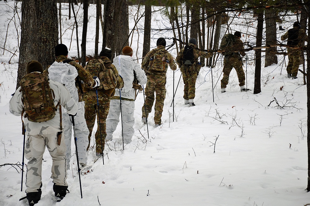 DVIDS - Images - Special Forces Soldiers Conduct Ski Training in ...