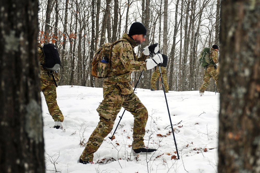 Special Forces Soldiers Conduct Ski Training in Northern Michigan