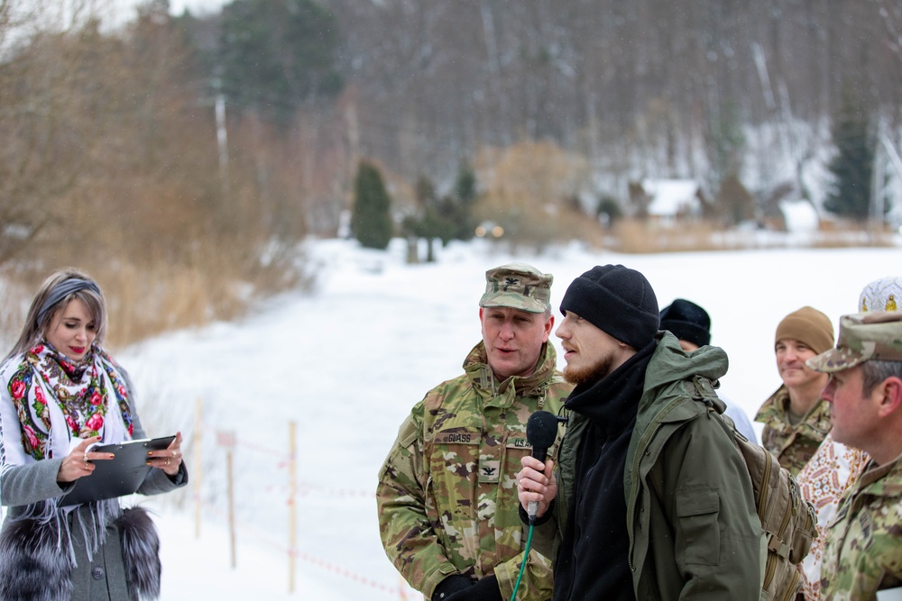 JMTG-U take part in local polar plunge event