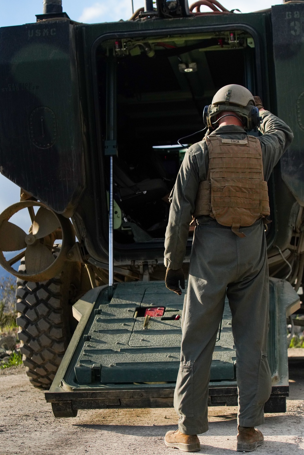 Iron Fist 2022: 3rd Assault Amphibian Battalion Marines conduct static live-fire