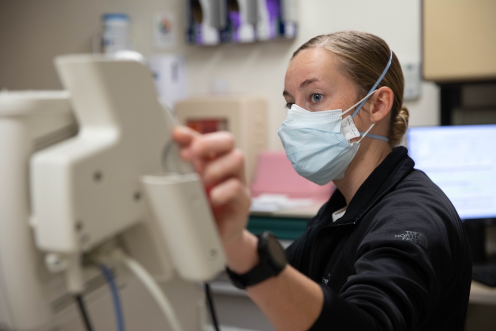 Navy Sailors Begin Working with University of New Mexico Hospital